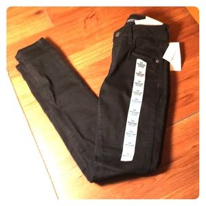 Old Navy Rockstar Low Rise Black Jeans NWT